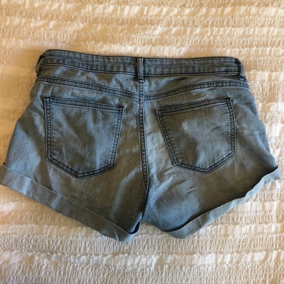 H&M Denim Short - Picture 3 of 3